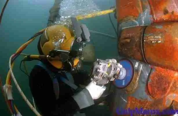 diver photo