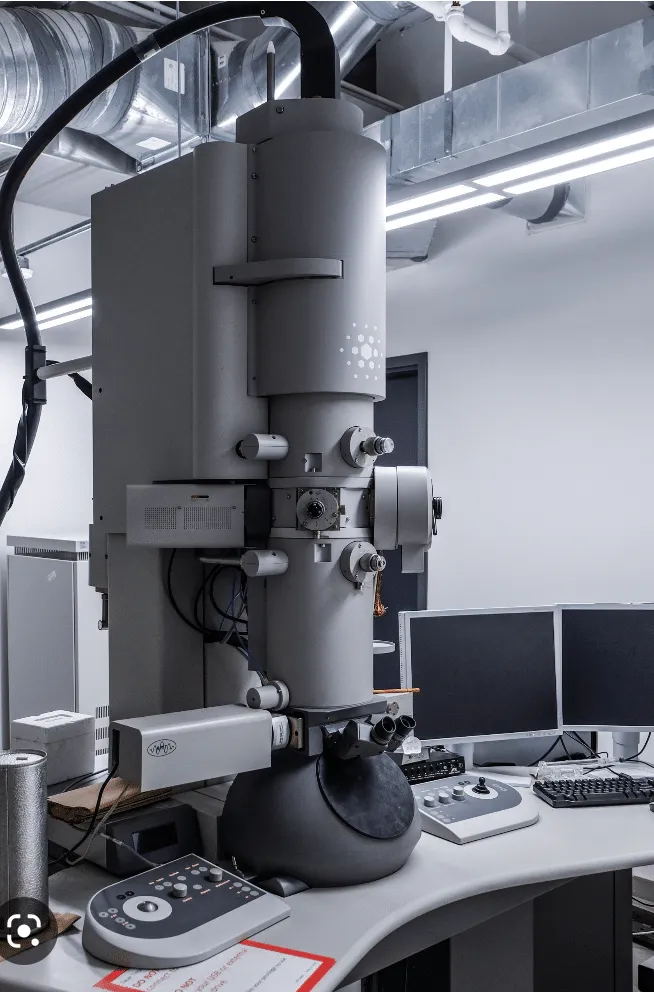 Working principles and components of an electron microscope